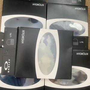 New Oakley masks lot of 5 L/XL